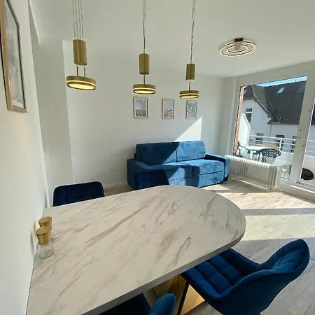 Modernes An Timmendorfer Promenade, 1. Reihe Appartement